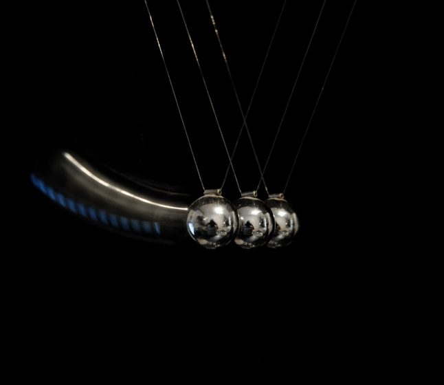 Hipnoza regresyjna i dynamiczna – poznaj te dwie rewolucyjne metody