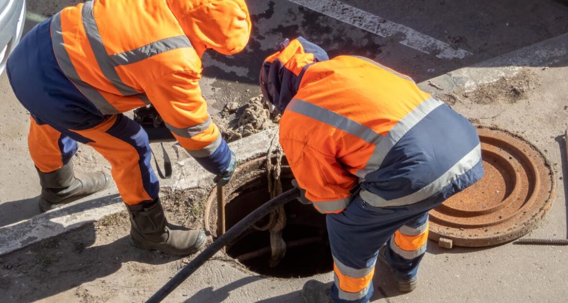 Czyszczenie studzienek kanalizacyjnych – co zyskujesz dzięki regularnej konserwacji